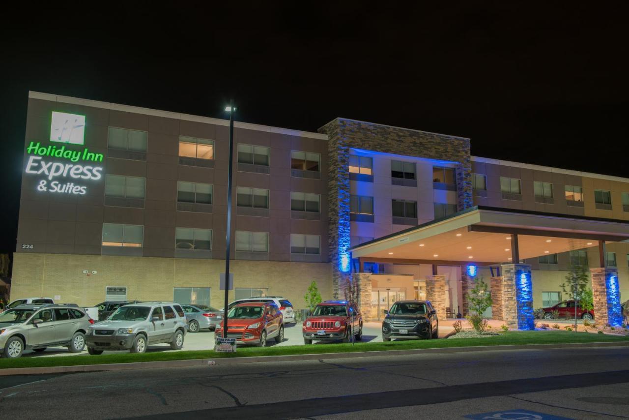 Holiday Inn Express & Suites - Louisville N - Jeffersonville By Ihg Exterior foto