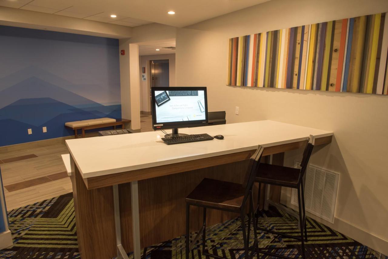 Holiday Inn Express & Suites - Louisville N - Jeffersonville By Ihg Exterior foto